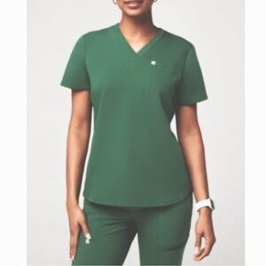 Fabletics Vital scrub top